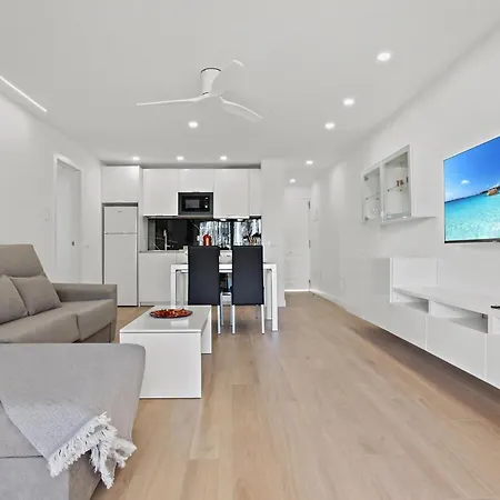 Apartamento Renovado, 3 Piscinas, Terrazas, Playa A 400m, Wifi - Es-347-24 公寓
